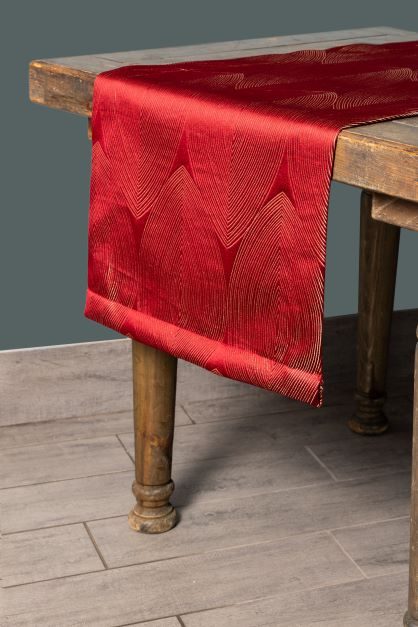 Specialty Echo Rouge table runner